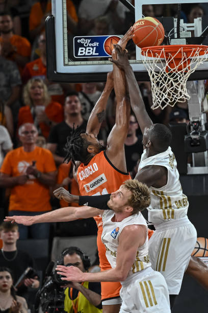 不乏多年来 不乏多年来