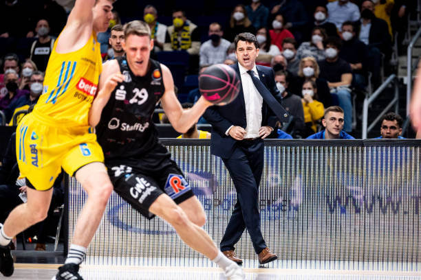 锤炼自己的 锤炼自己的